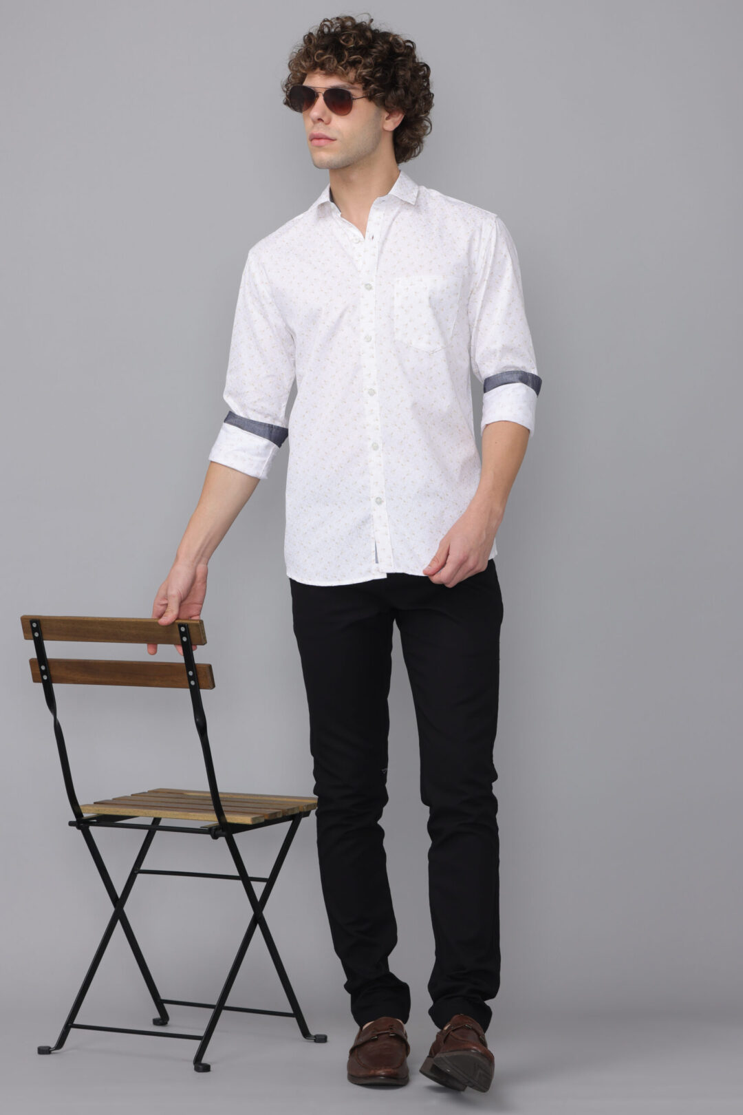 Antique White Elegance Heartfelt Mustard Print